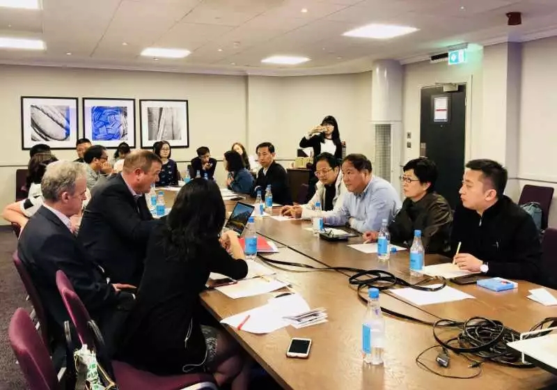  深圳防水代表團拜訪英國屋面工程協會領導和專家_開來濕克未防水