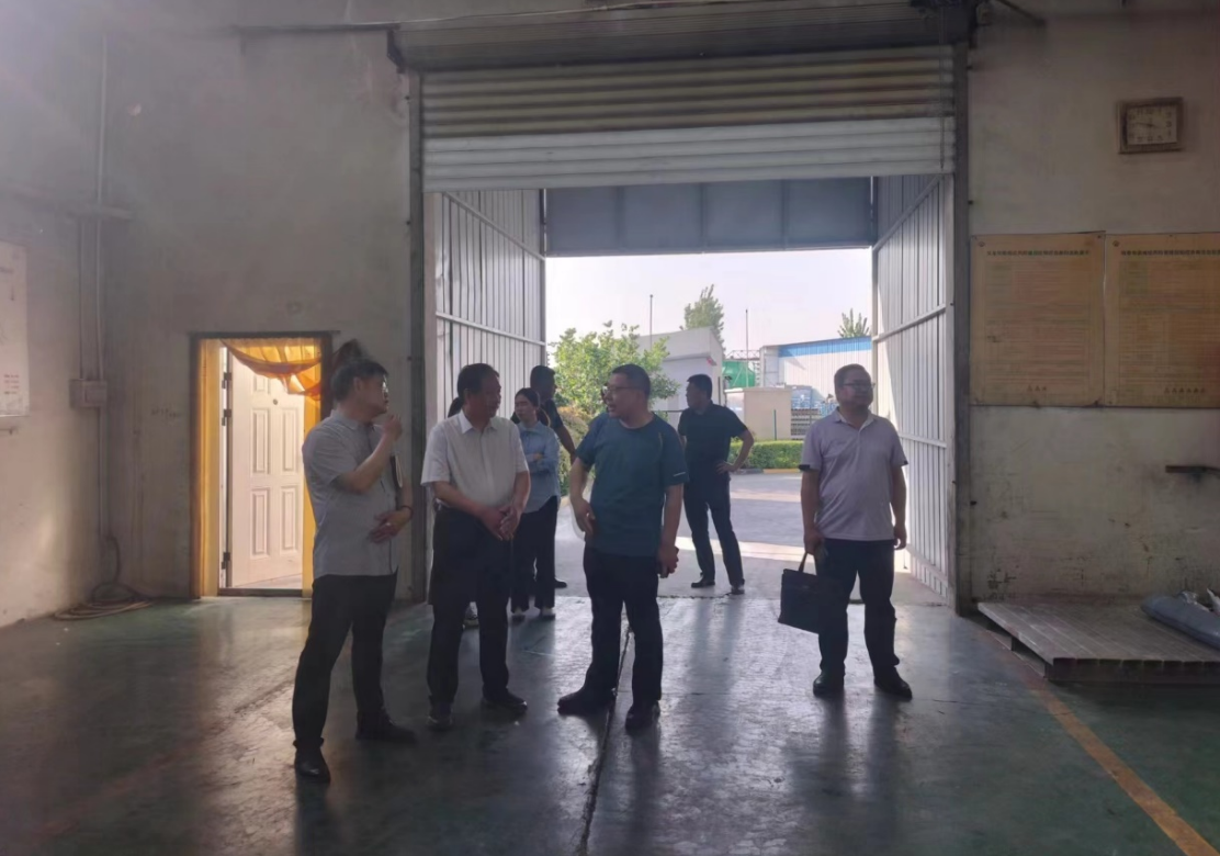 新鄉(xiāng)縣領(lǐng)導深入開來濕克威華中研發(fā)生產(chǎn)基地開展“萬人助萬企”調(diào)研活動